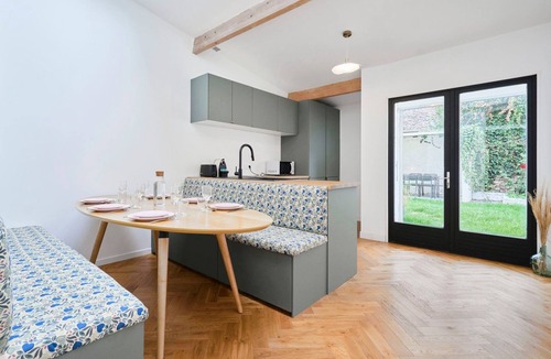 La Madeleine House | Charming 3-bedroom house with garden.