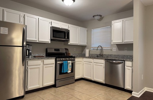 North Charleston House | Charming 3-bedroom house with AC, WiFi in beautiful Charleston