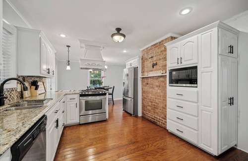 Fort Smith House | Charming 3-bedroom house in tranquil Fort Smith with AC