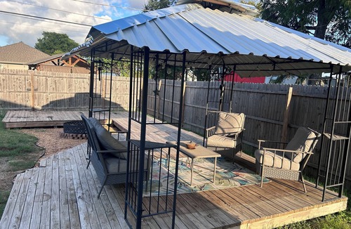 Fort Worth House | Charming 3-bedroom house with AC and WiFi in awesome town of Fort Worth