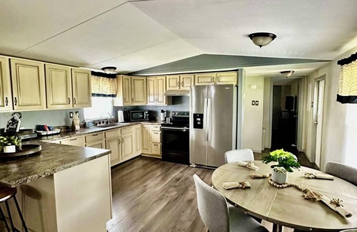 Omega House | Charming 3-bedroom home with a cozy feeling and all the amenities in kingfisher