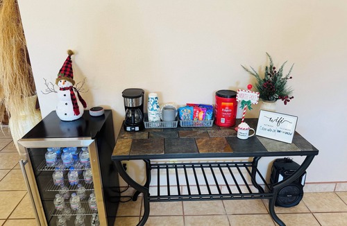 Rio Rancho House | Charming 3-bedroom house with Fireplace & Mountain View’s in Rio Rancho