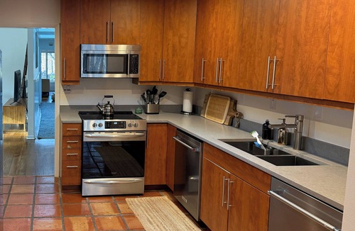 Shorewood-Tower Hills-Harbert House | Charming 3-bedroom house with a pool and spa on 5 acres of woods near Harbert.