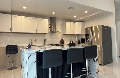 Cleveland House | Charming 3-bedroom house with AC, WiFi in brilliant Cleveland