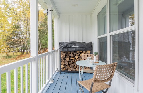 Cuddebackville House | Charming 3-bedroom house in tranquil Godeffroy with WiFi