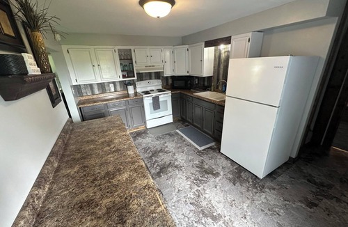 Long Pine House | Charming 3-bedroom house full of all amenities needed for an enjoyable stay!