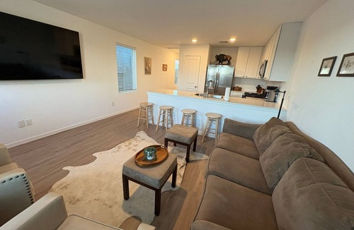 New Caney House | Charming 3-bedroom house in peaceful New Caney with full kitchen and laundry