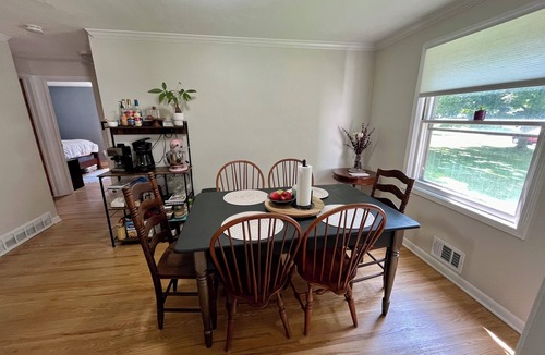 Ionia House | Charming 3-bedroom house with WiFi in Rochester