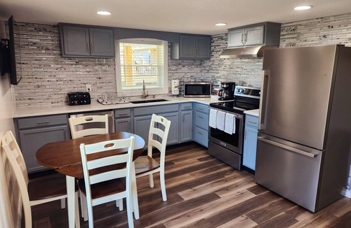 Meadow Bridge House | Charming 3 bedroom home on the New River