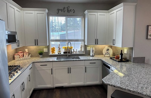 Canby House | Charming 3-bedroom Home in Canby