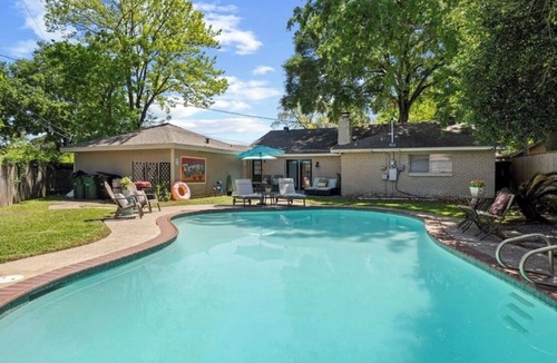 Garden Oaks House | Charming 3-bedroom home with pool in quiet neighborhood