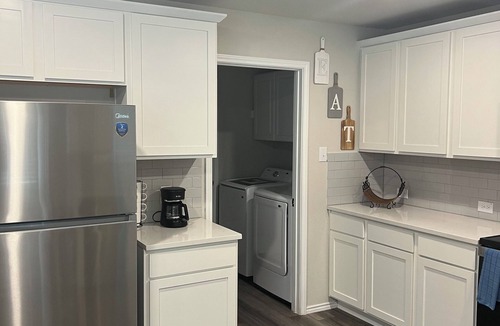 Converse House | Charming 3-bedroom house in serene Converse