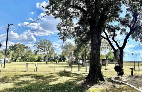 El Campo House | Charming 3-bedroom house in serene El Campo with AC