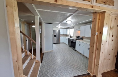 Harrison House | Charming 3-bedroom house with AC in the Country