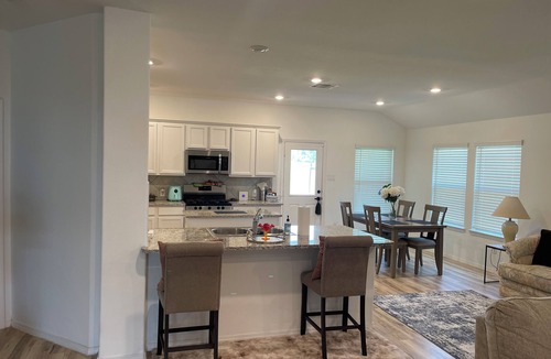 Clodine House | Charming 3-bedroom house with AC and WiFi in awesome Richmond