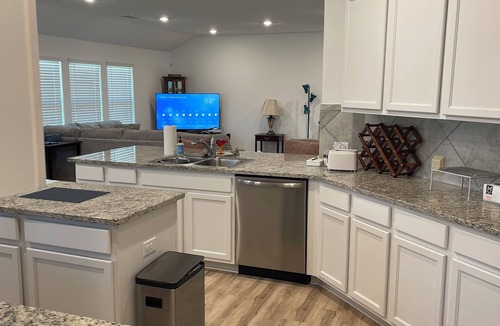Clodine House | Charming 3-bedroom house with AC and WiFi in awesome Richmond