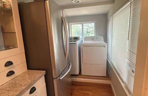 Manchester House | Charming 3-bedroom house in delightful Ballwin and basement is not included