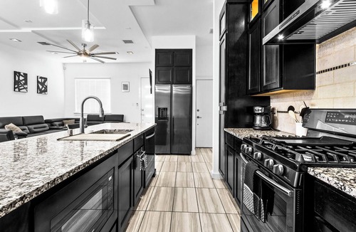 Biggs Field House | Charming 3-bedroom house in fantastic El Paso with AC, WiFi