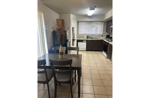 Mission Bend House | Charming 3-bedroom house with AC, WiFi in awesome Houston