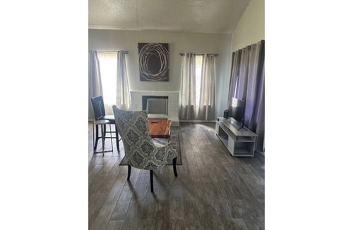 Mission Bend House | Charming 3-bedroom house with AC, WiFi in awesome Houston