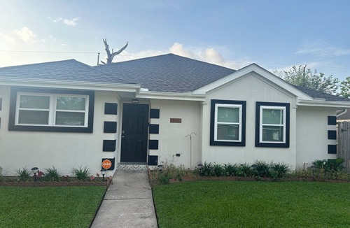 LaPlace House | Charming 3-bedroom house with AC, WiFi in adorable LaPlace