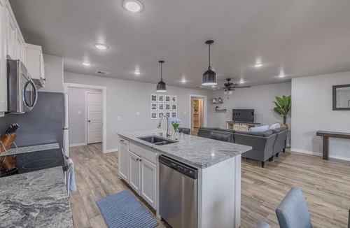 Lubbock House | Charming 3-bedroom house near West End Shopping Center!