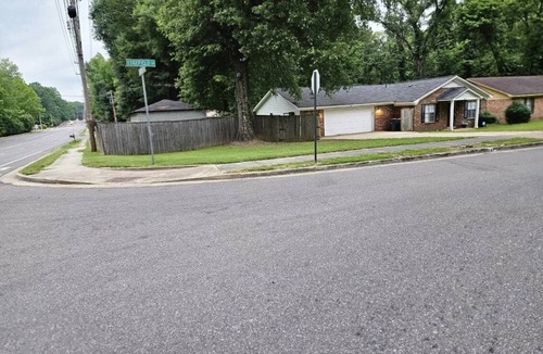 Raleigh House | Charming 3-bedroom house with WiFi, AC in fabulous Memphis