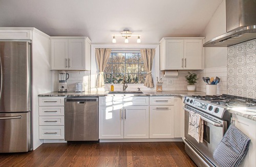 Milford House | Charming 3-bedroom house with AC in superb Milford
