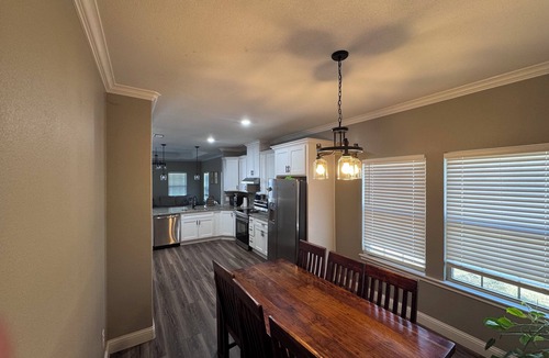 Quinlan House | Charming 3-bedroom house with AC in Quinlan