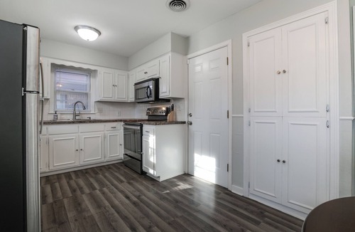 Wichita House | Charming 3-bedroom house in quiet neighborhood