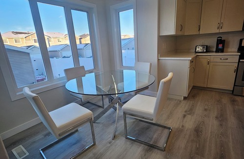 Regina House | Charming 3-bedroom house in Harbour Landing, Regina