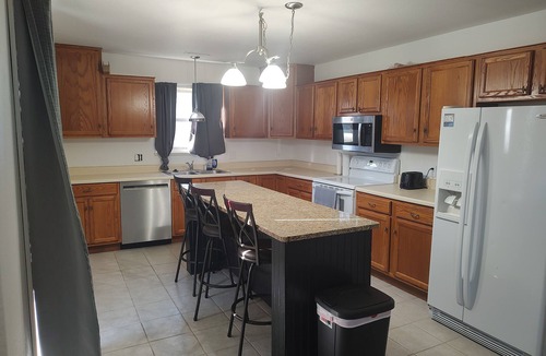 Iola House | Charming 3-Bedroom House in Iola