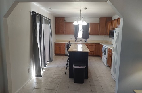 Iola House | Charming 3-Bedroom House in Iola