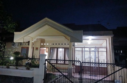 Padang House | Charming 3-bedroom house near beach