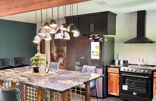 College Station House | Charming 3-bedroom house with AC and WiFi in brilliant Bryan