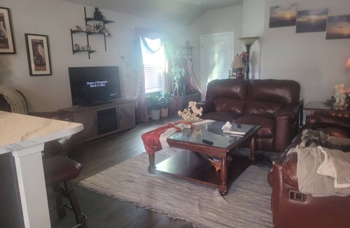 Wagoner County House | Charming 3-bedroom house with AC and WiFi in Coweta