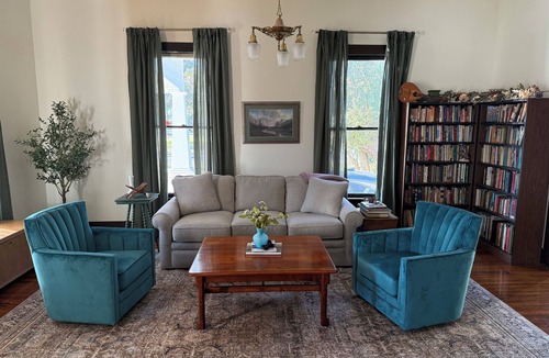Cuero House | Charming 3-bedroom house with WiFi and AC in Cuero