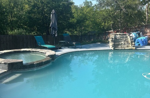 Dallas House | Charming 3-bedroom house with AC in Dallas perfect for relaxing