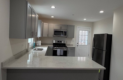 Elgin House | Charming 3-bedroom house in beautiful Elgin with AC