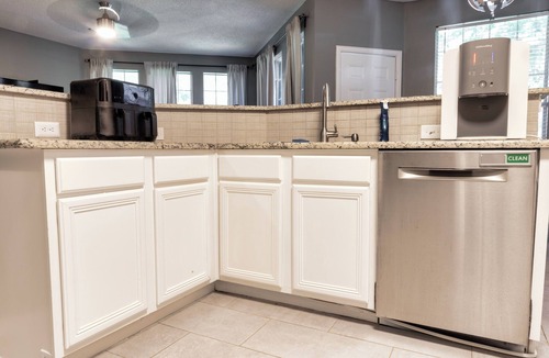 Valley Ranch House | Charming 3-bedroom house with AC and WiFi in Irving