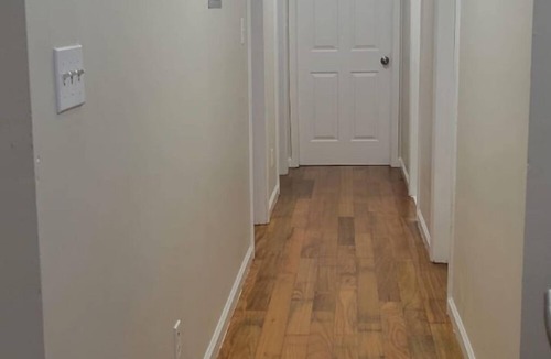 Ampere House | Charming 3-bedroom house with AC and WiFi in pleasant Newark