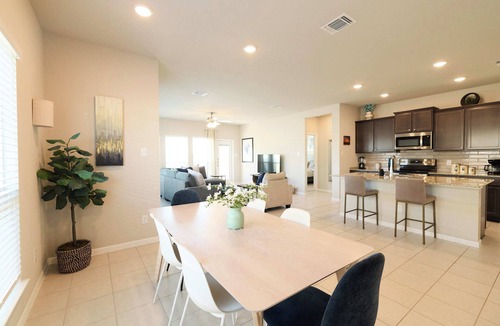 Temple House | Charming 3-bedroom house in beautiful Temple with AC