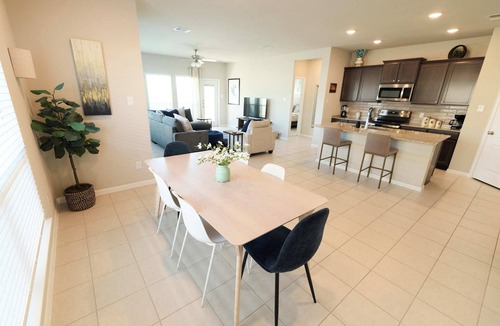 Temple House | Charming 3-bedroom house in beautiful Temple with AC