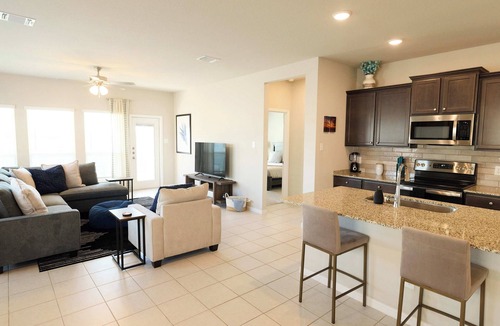 Temple House | Charming 3-bedroom house in beautiful Temple with AC