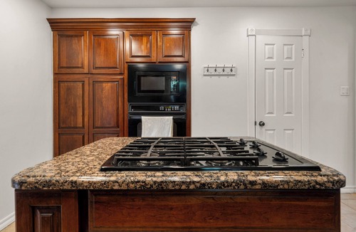 Tulsa House | Charming 3-bedroom house in Brookside Tulsa Near Gathering