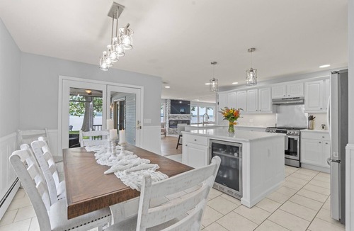 Auburn House | Charming 3-bedroom lake front home with patio, WiFi and AC. Minutes from Auburn.
