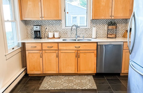 Ithaca House | Charming 3 bedroom lake house