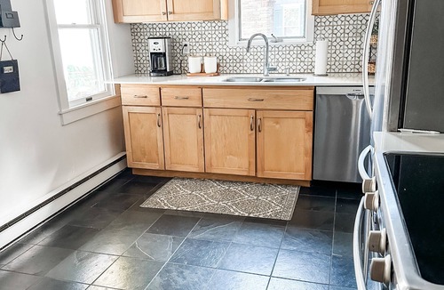 Ithaca House | Charming 3 bedroom lake house