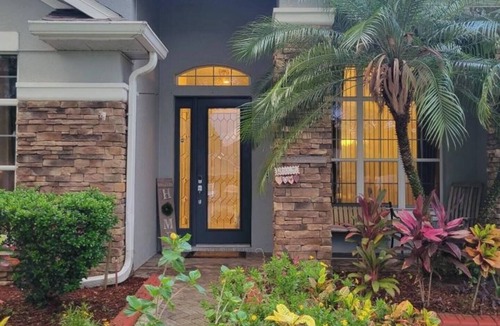Plymouth House | Charming 3 Bedroom Paradise with Pool