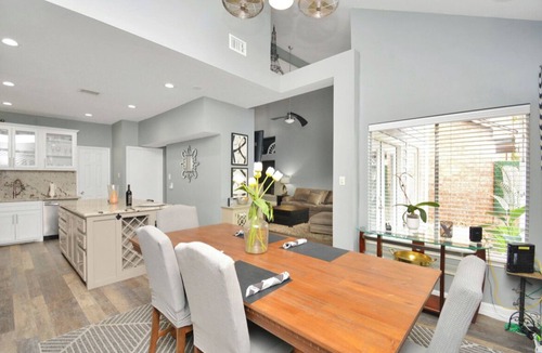 Barker House | Charming 3-bedroom patio house in peaceful Champions near Golf Course.